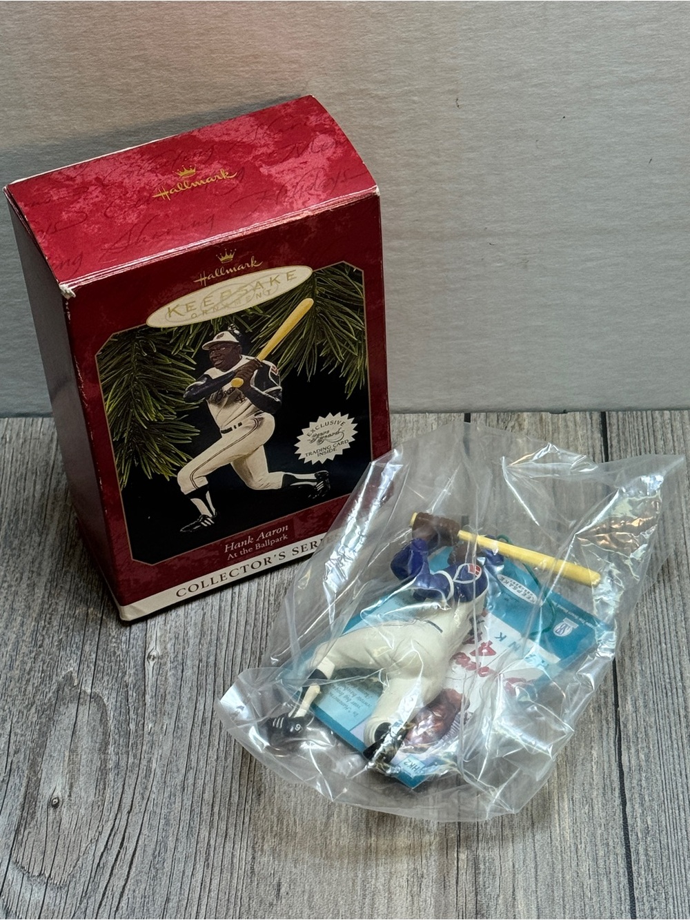 Hallmark Keepsake 1997 Hank Aaron At the Ballpark Christmas Ornament w/Card